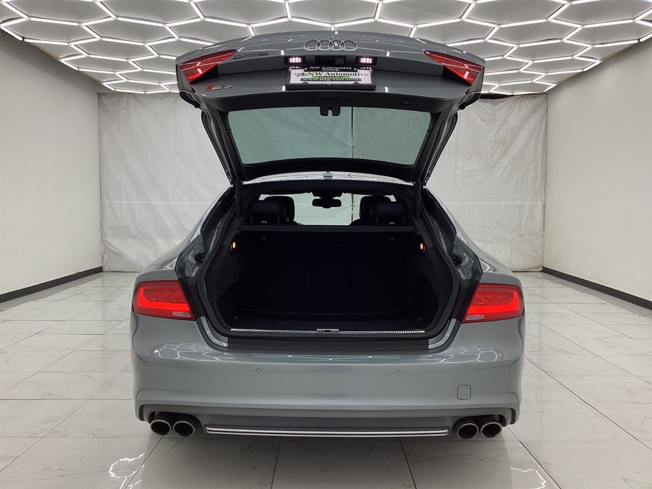 Audi S7 4dr HB Prestige 2013