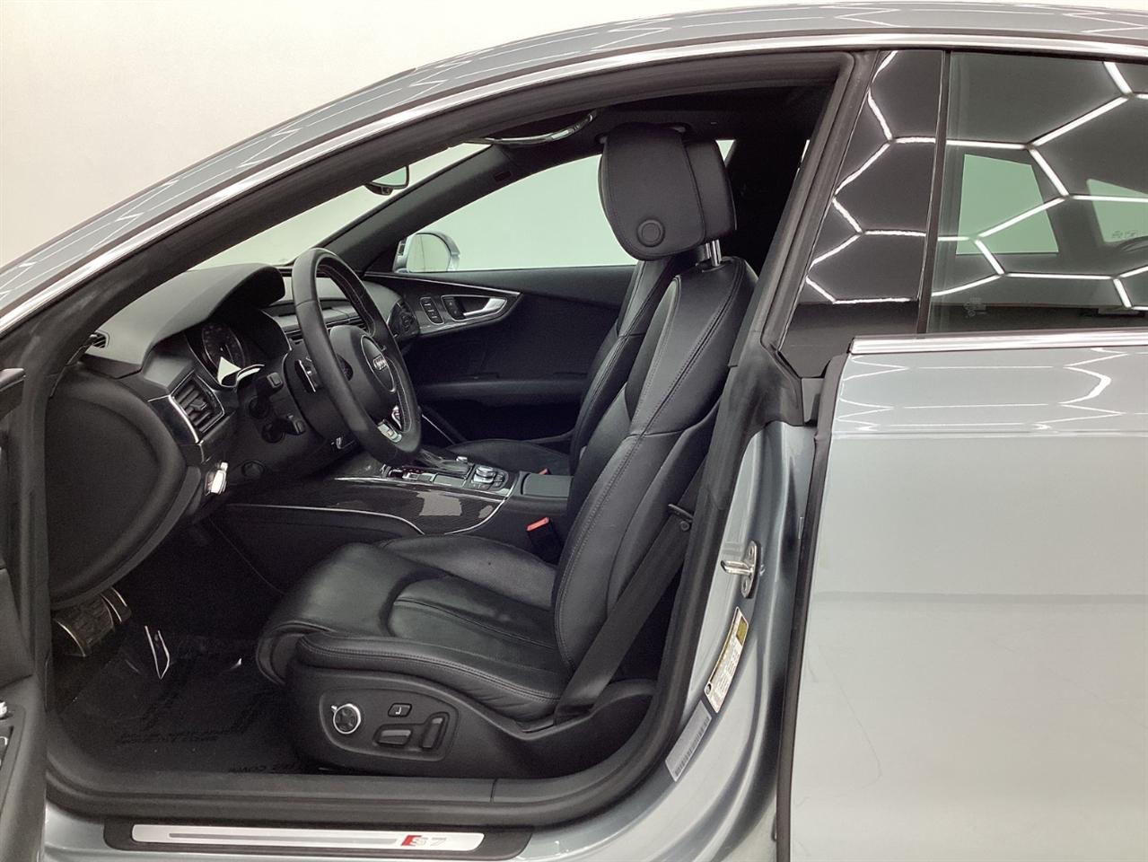 Audi S7 4dr HB Prestige 2013