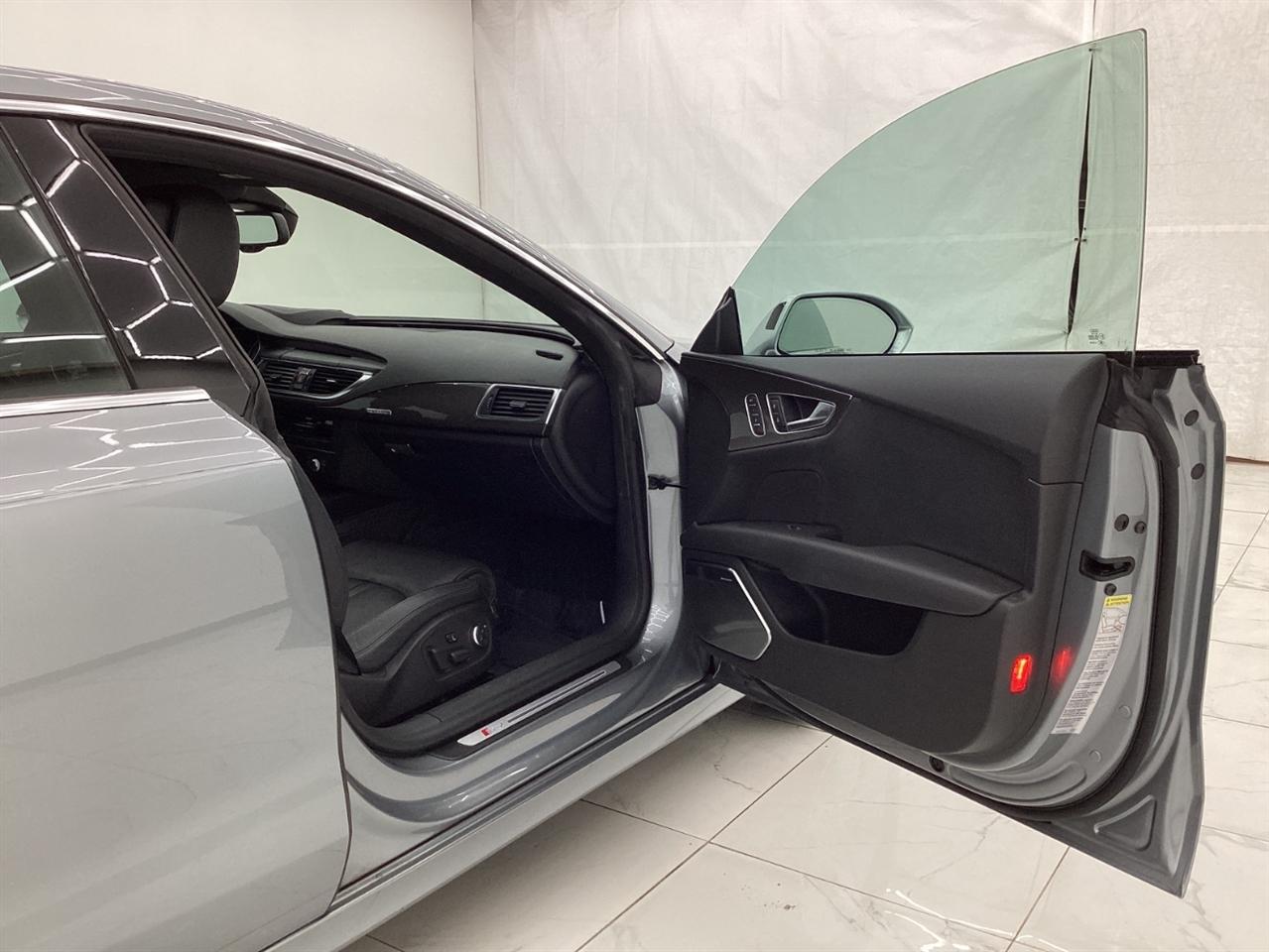 Audi S7 4dr HB Prestige 2013