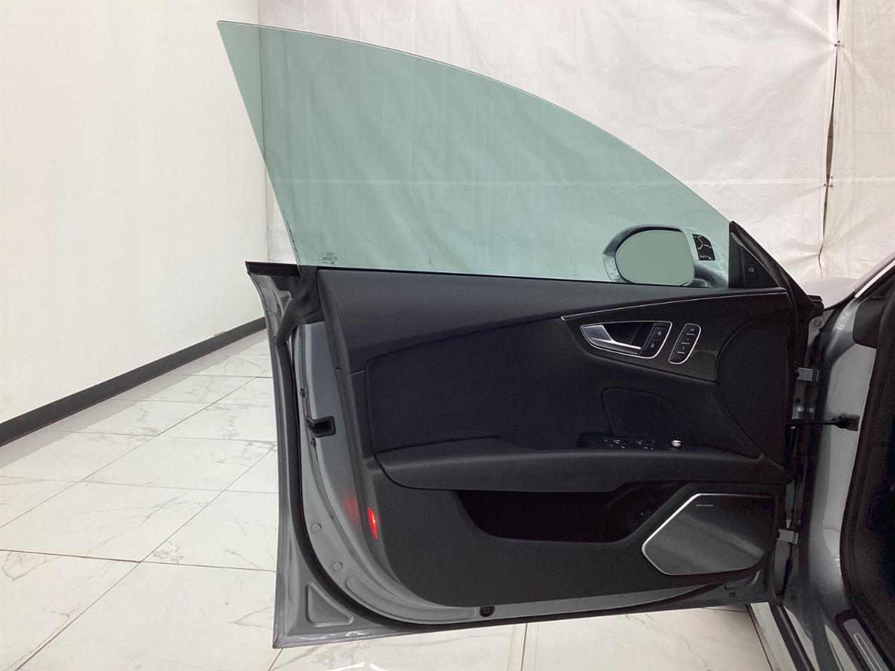 Audi S7 4dr HB Prestige 2013