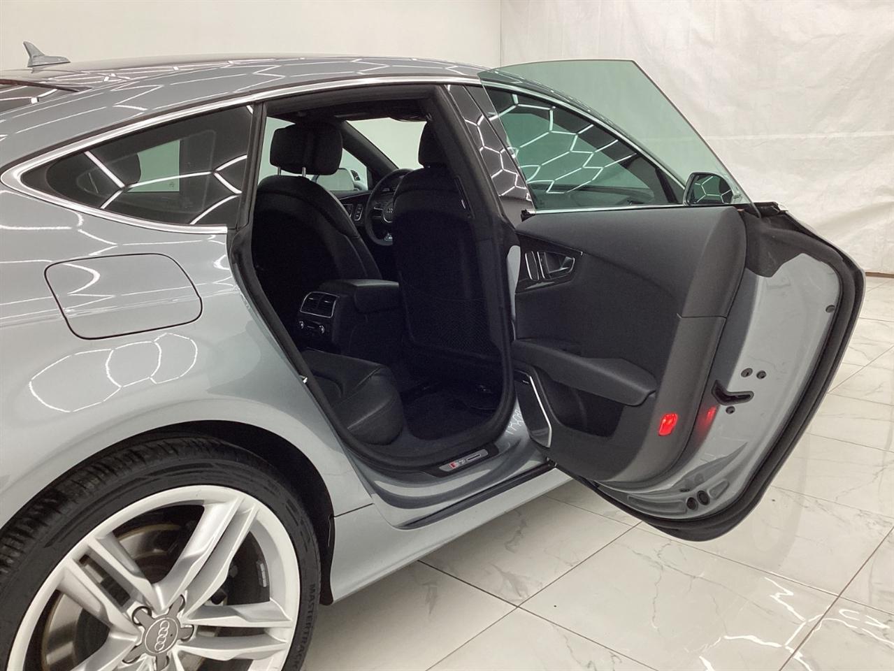 Audi S7 4dr HB Prestige 2013