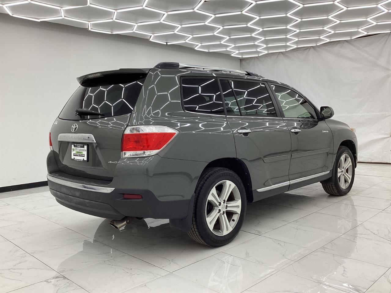 Toyota Highlander 4WD 4dr V6 Limited (Natl) 2012