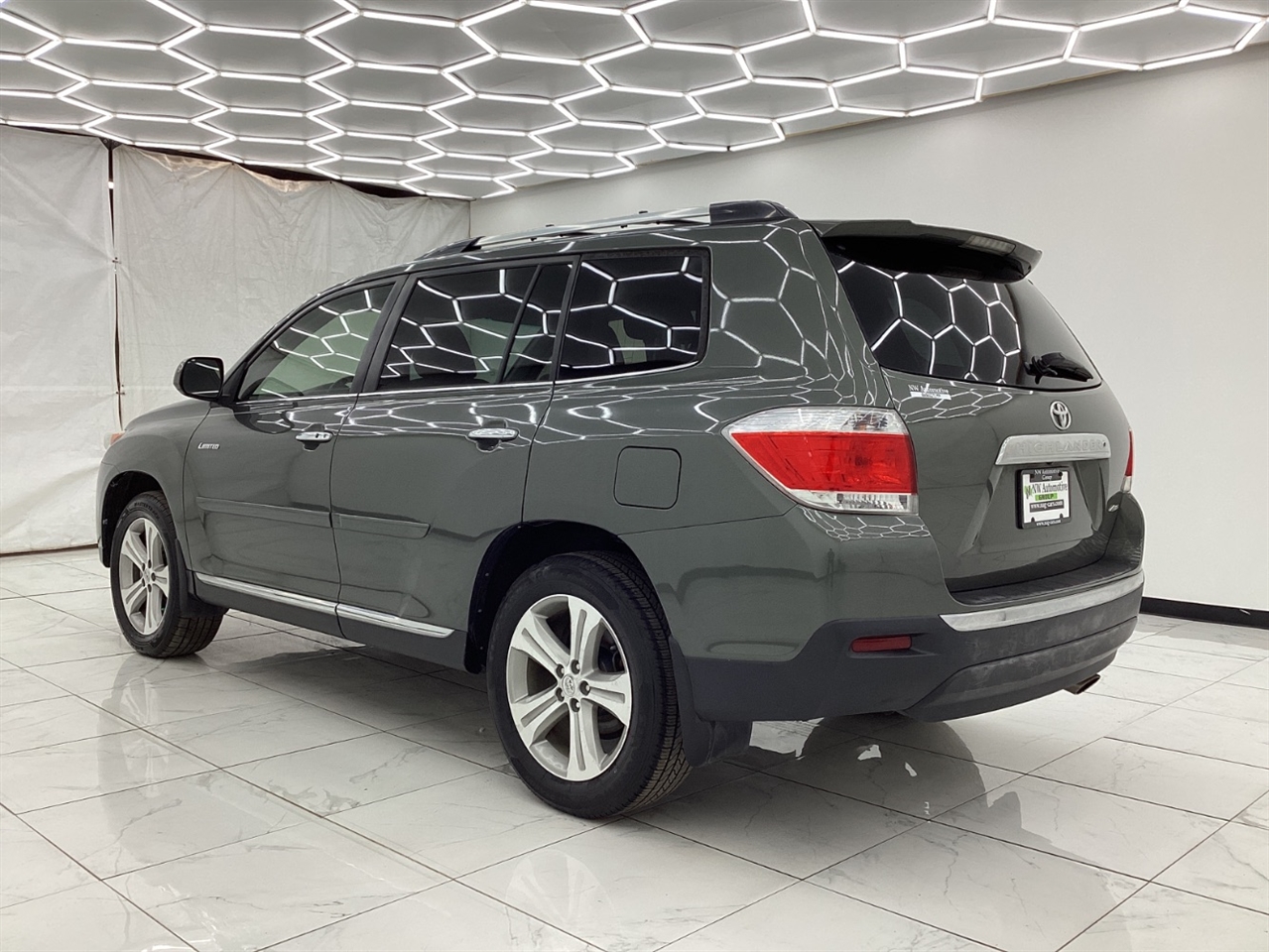 Toyota Highlander 4WD 4dr V6 Limited (Natl) 2012