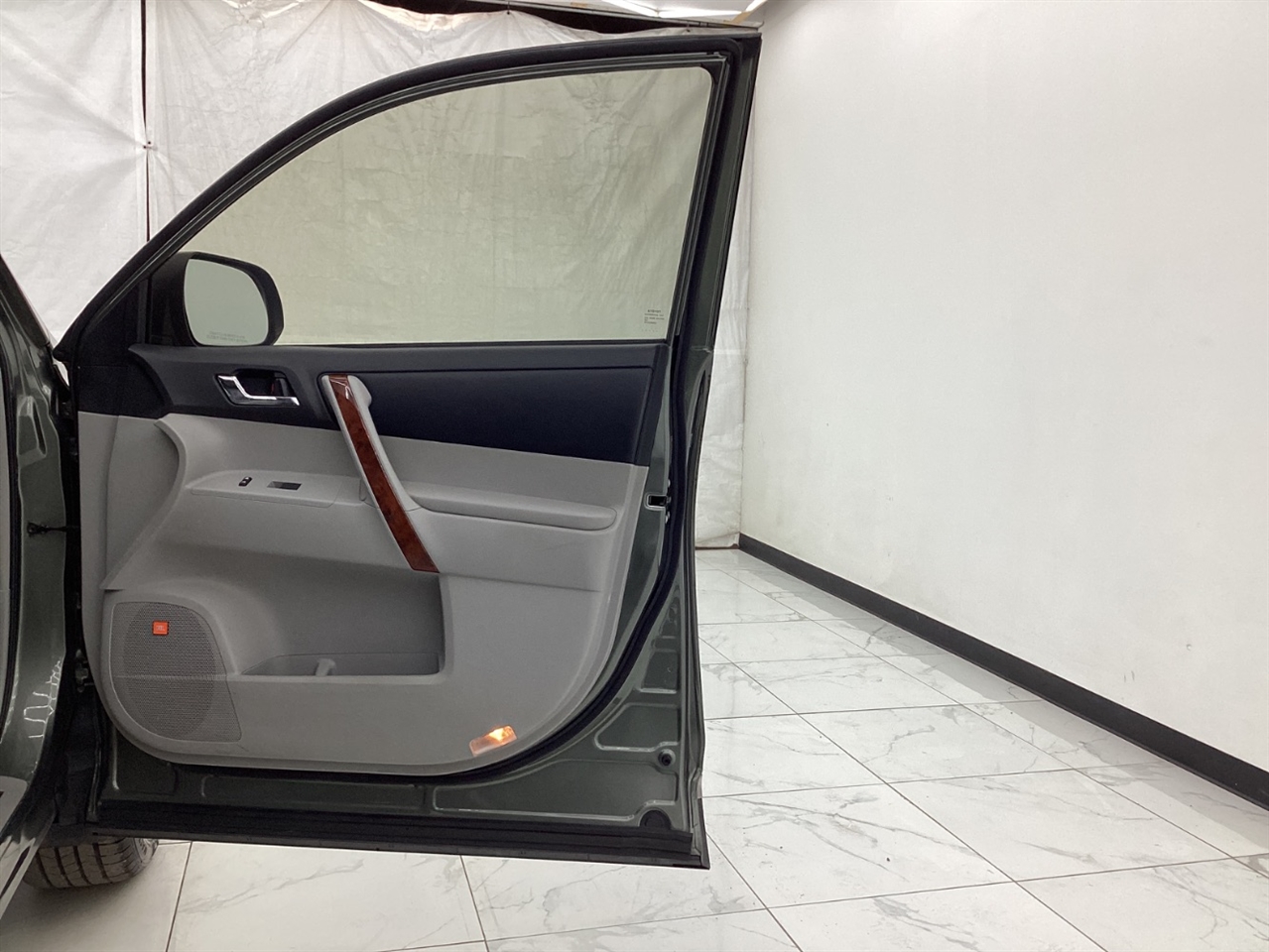 Toyota Highlander 4WD 4dr V6 Limited (Natl) 2012