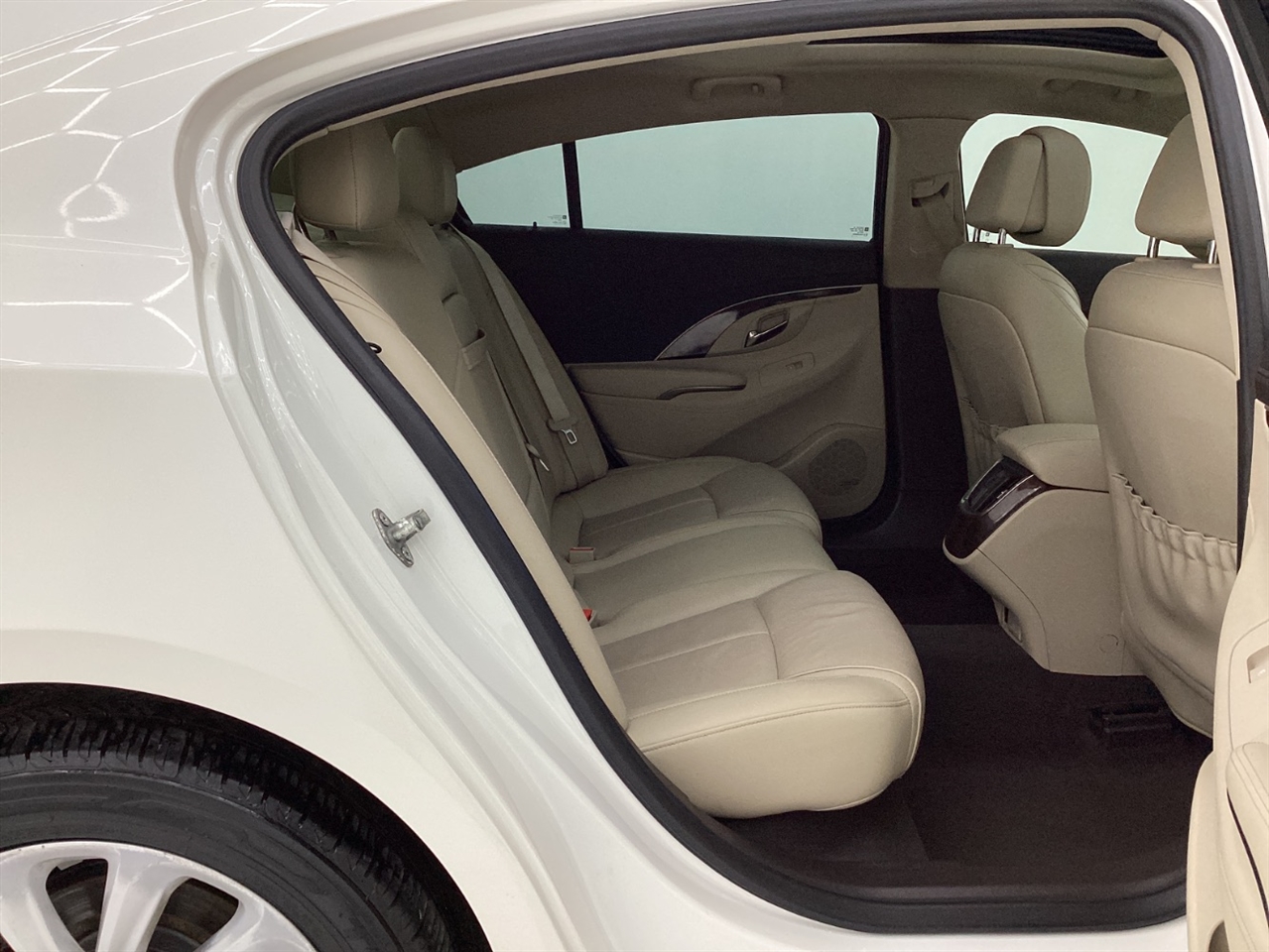 Buick LaCrosse 4dr Sdn Leather FWD 2014