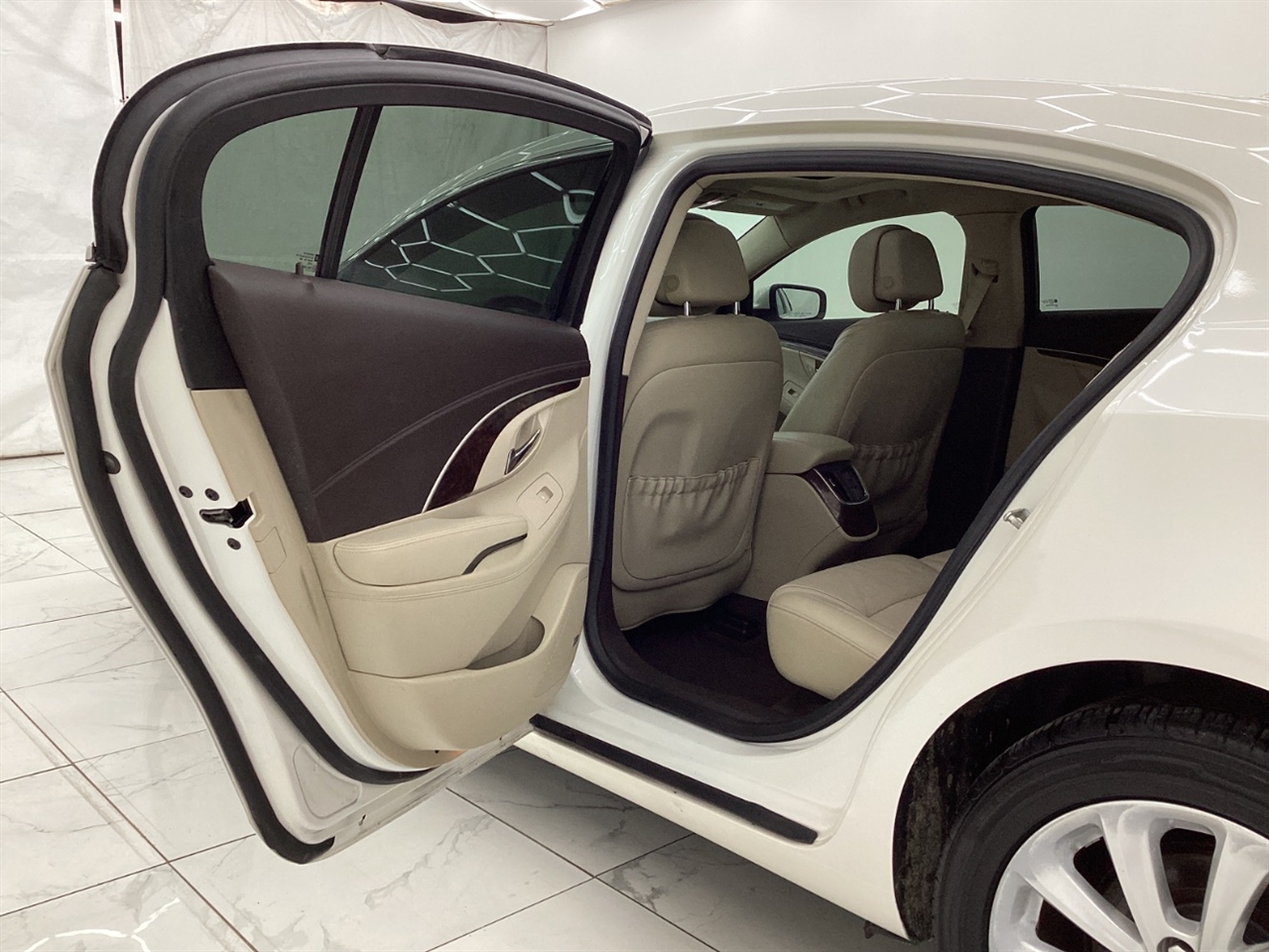 Buick LaCrosse 4dr Sdn Leather FWD 2014