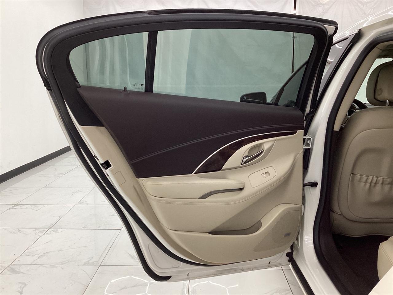 Buick LaCrosse 4dr Sdn Leather FWD 2014