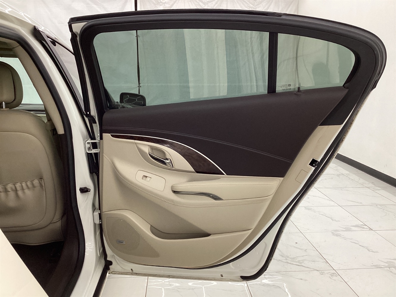 Buick LaCrosse 4dr Sdn Leather FWD 2014