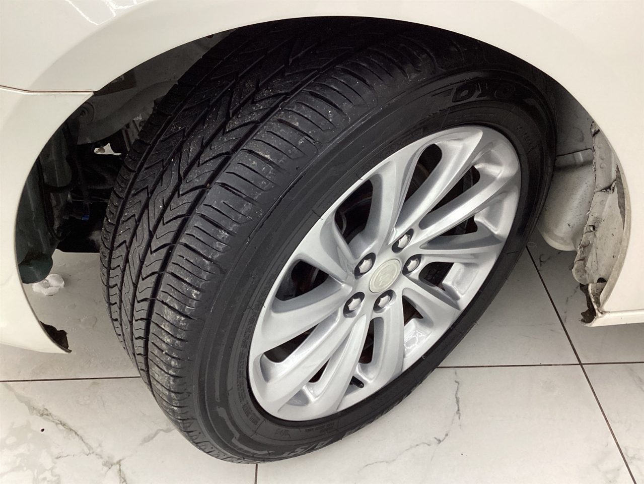 Buick LaCrosse 4dr Sdn Leather FWD 2014