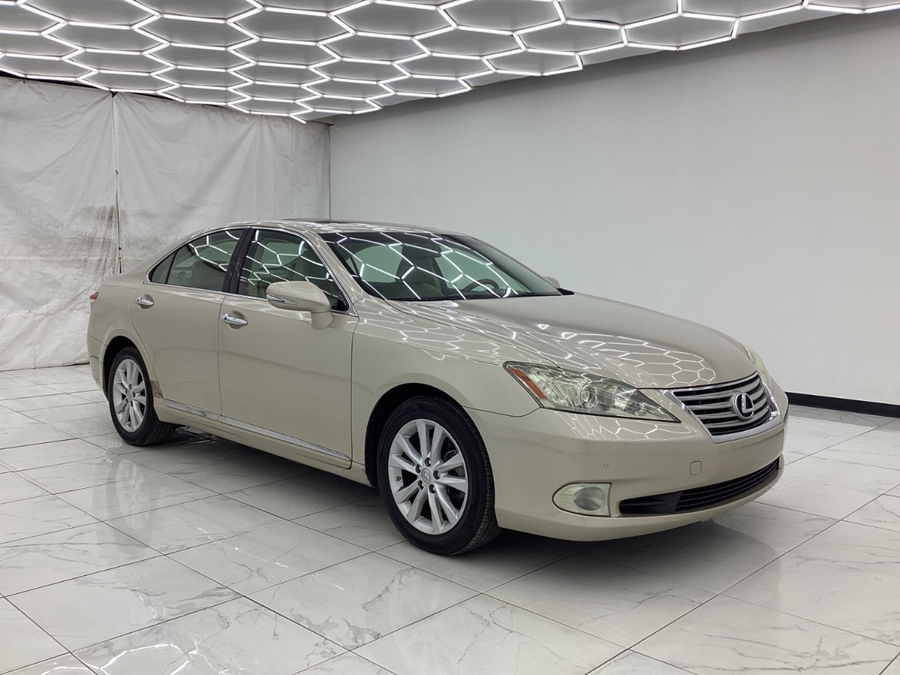 Lexus ES 350 4dr Sdn 2011