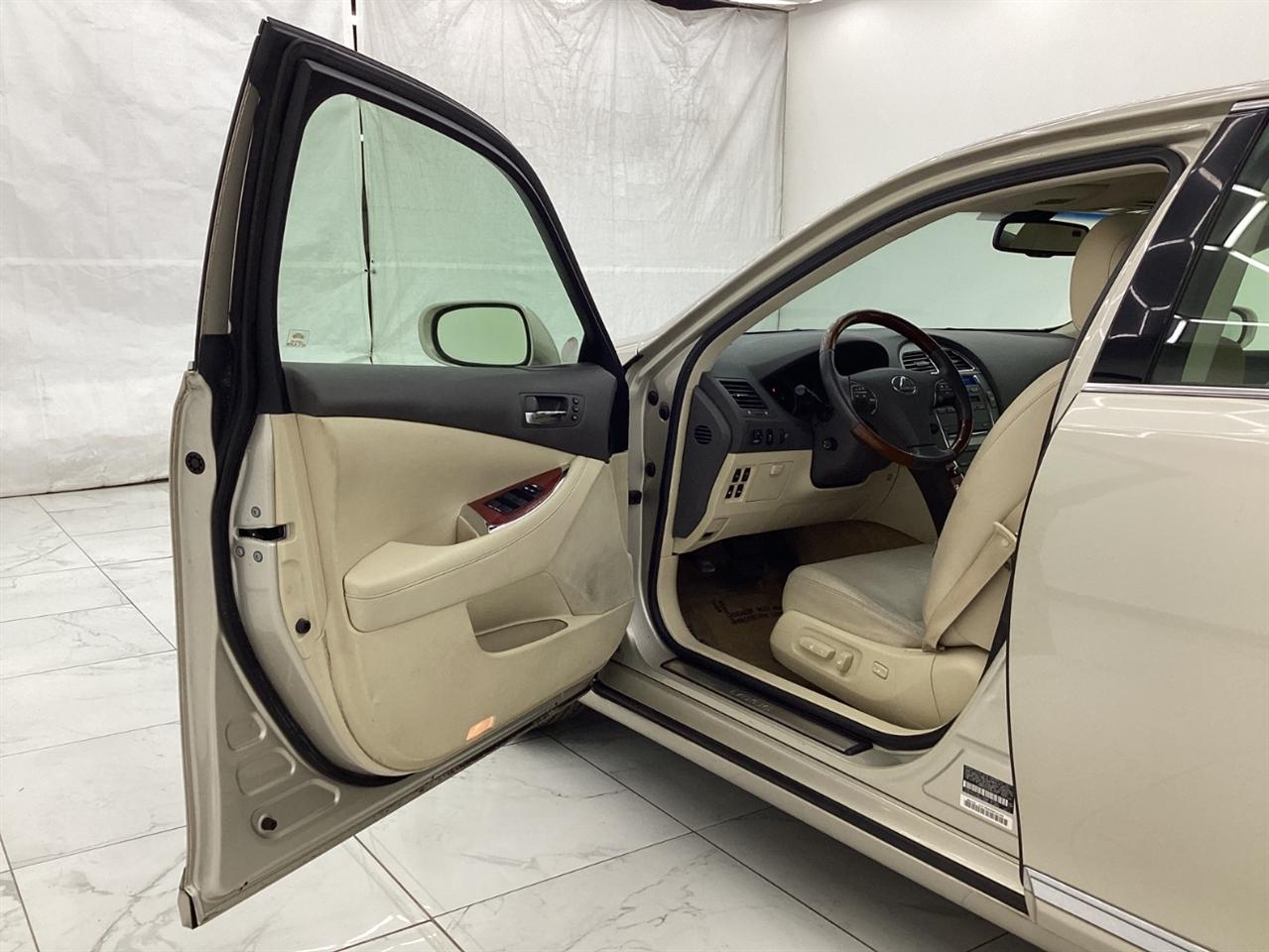 Lexus ES 350 4dr Sdn 2011