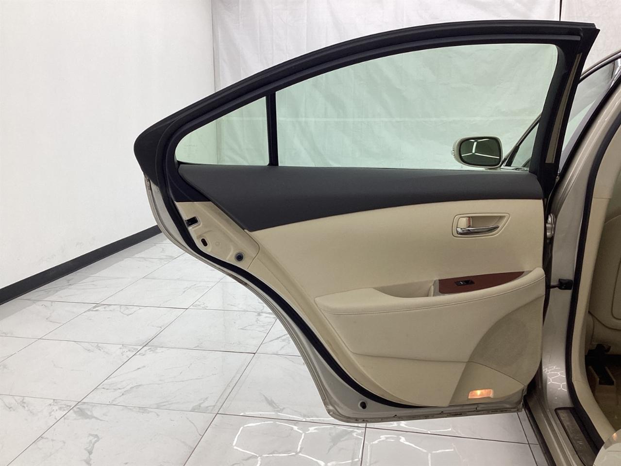 Lexus ES 350 4dr Sdn 2011