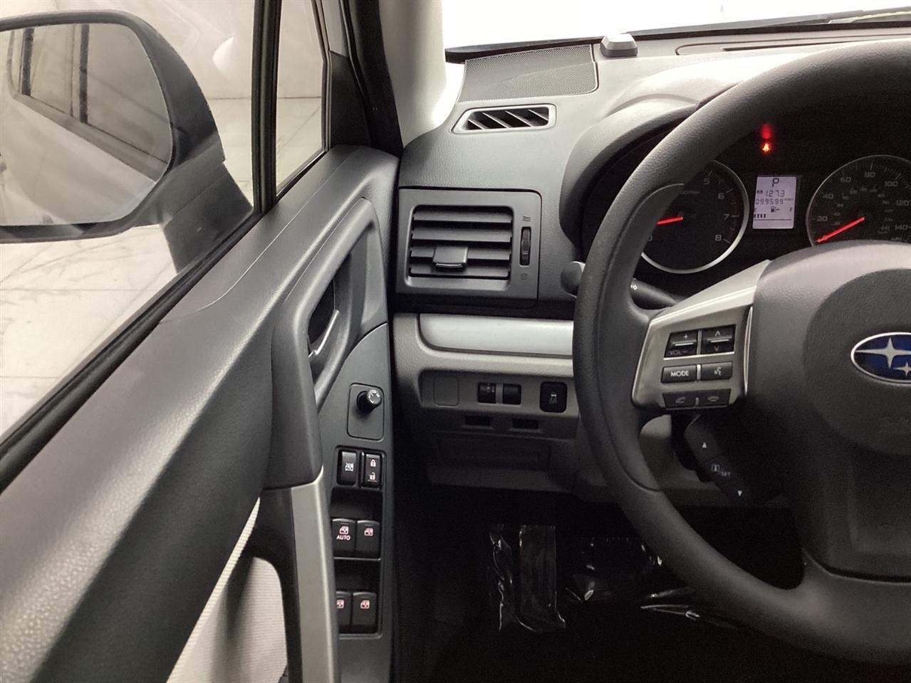 Subaru Forester 4dr CVT 2.5i Premium PZEV 2015