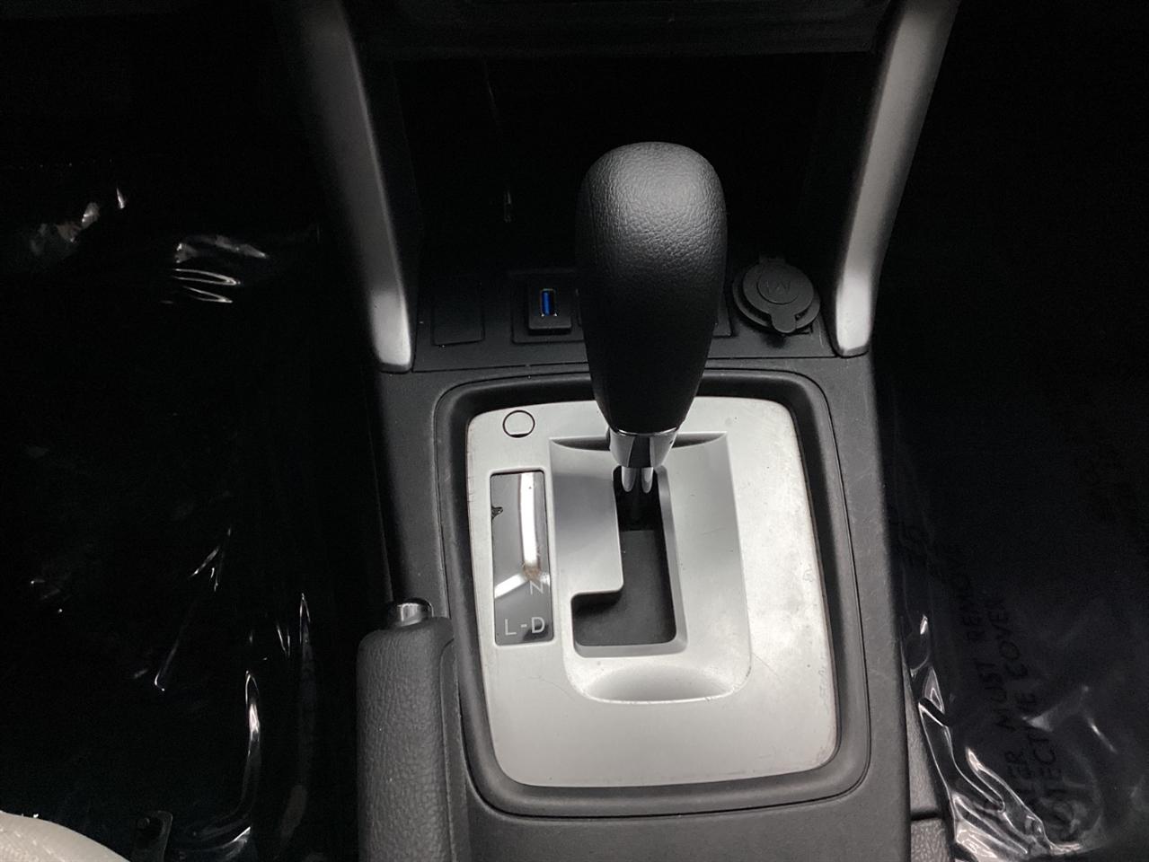 Subaru Forester 4dr CVT 2.5i Premium PZEV 2015