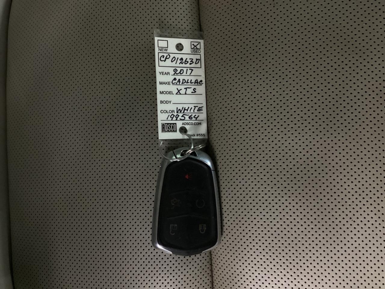 Cadillac XTS 4dr Sdn Luxury FWD 2017