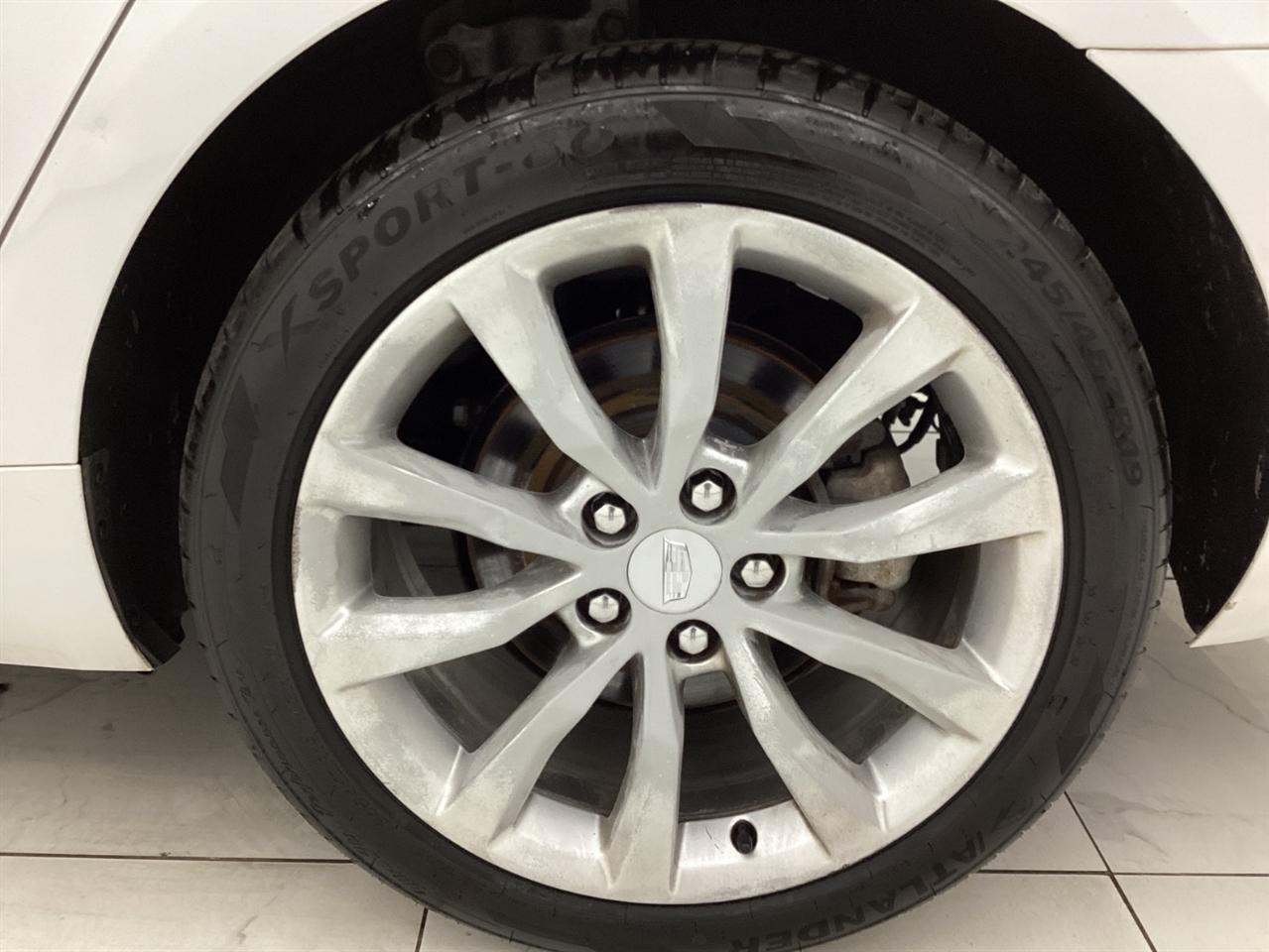 Cadillac XTS 4dr Sdn Luxury FWD 2017