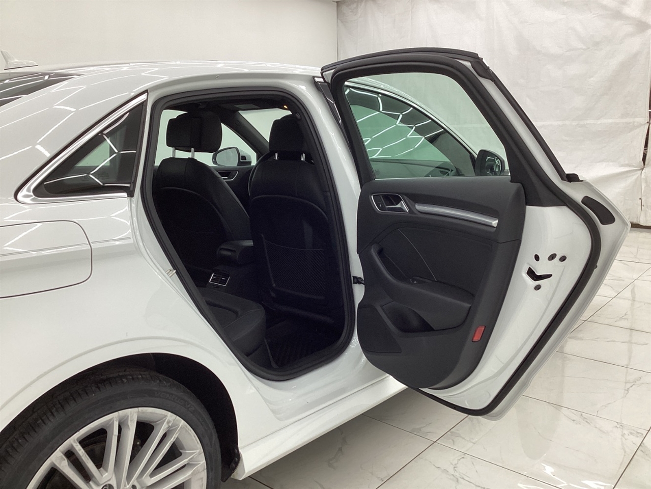 Audi A3 Sedan 2.0 TFSI Premium Plus quattro AWD 2017