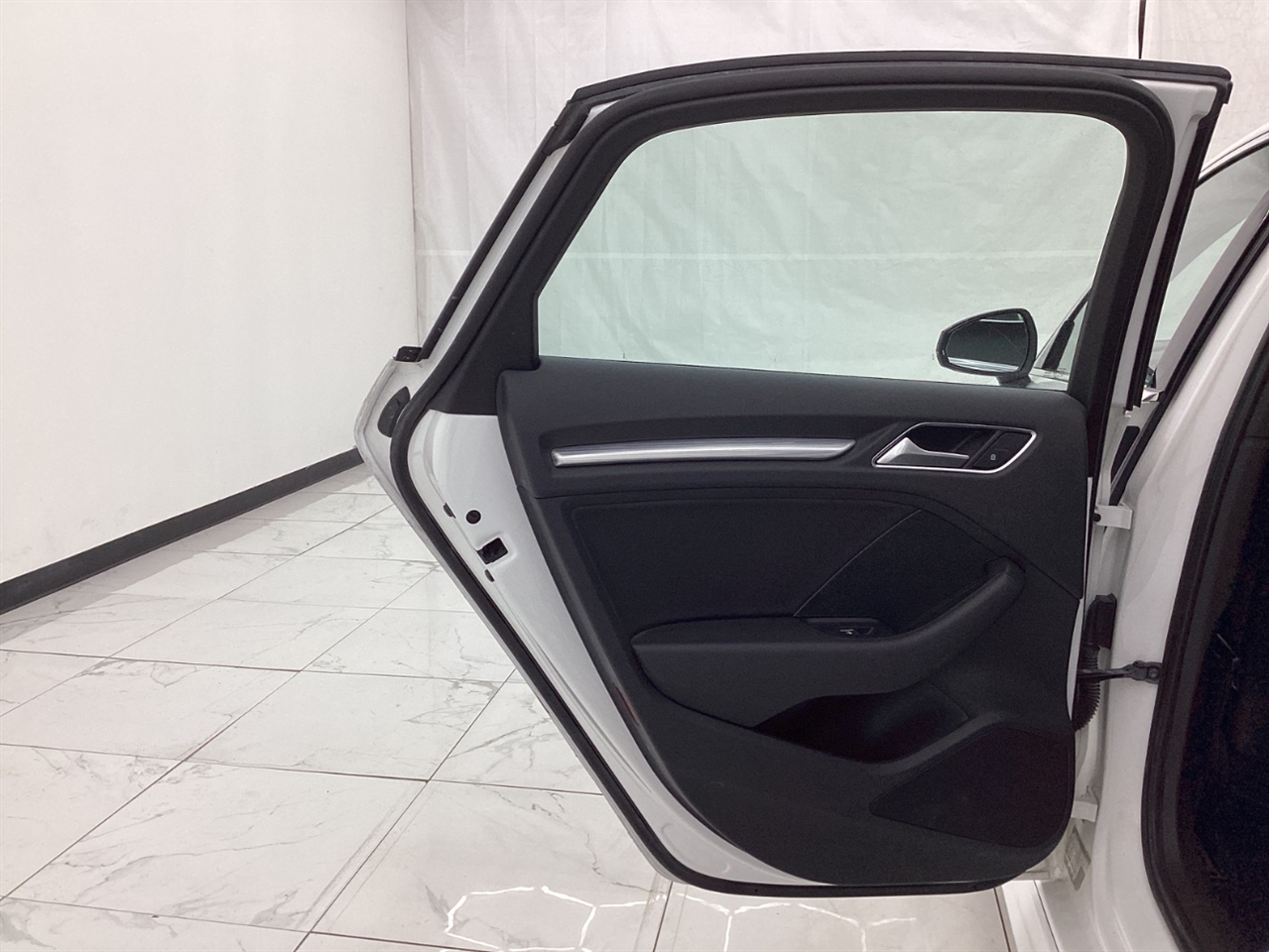 Audi A3 Sedan 2.0 TFSI Premium Plus quattro AWD 2017