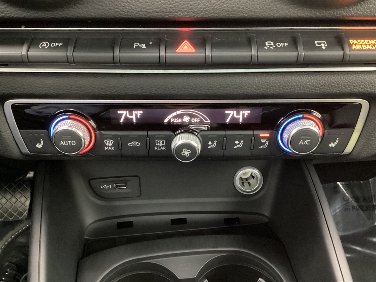 Audi A3 Sedan 2.0 TFSI Premium Plus quattro AWD 2017