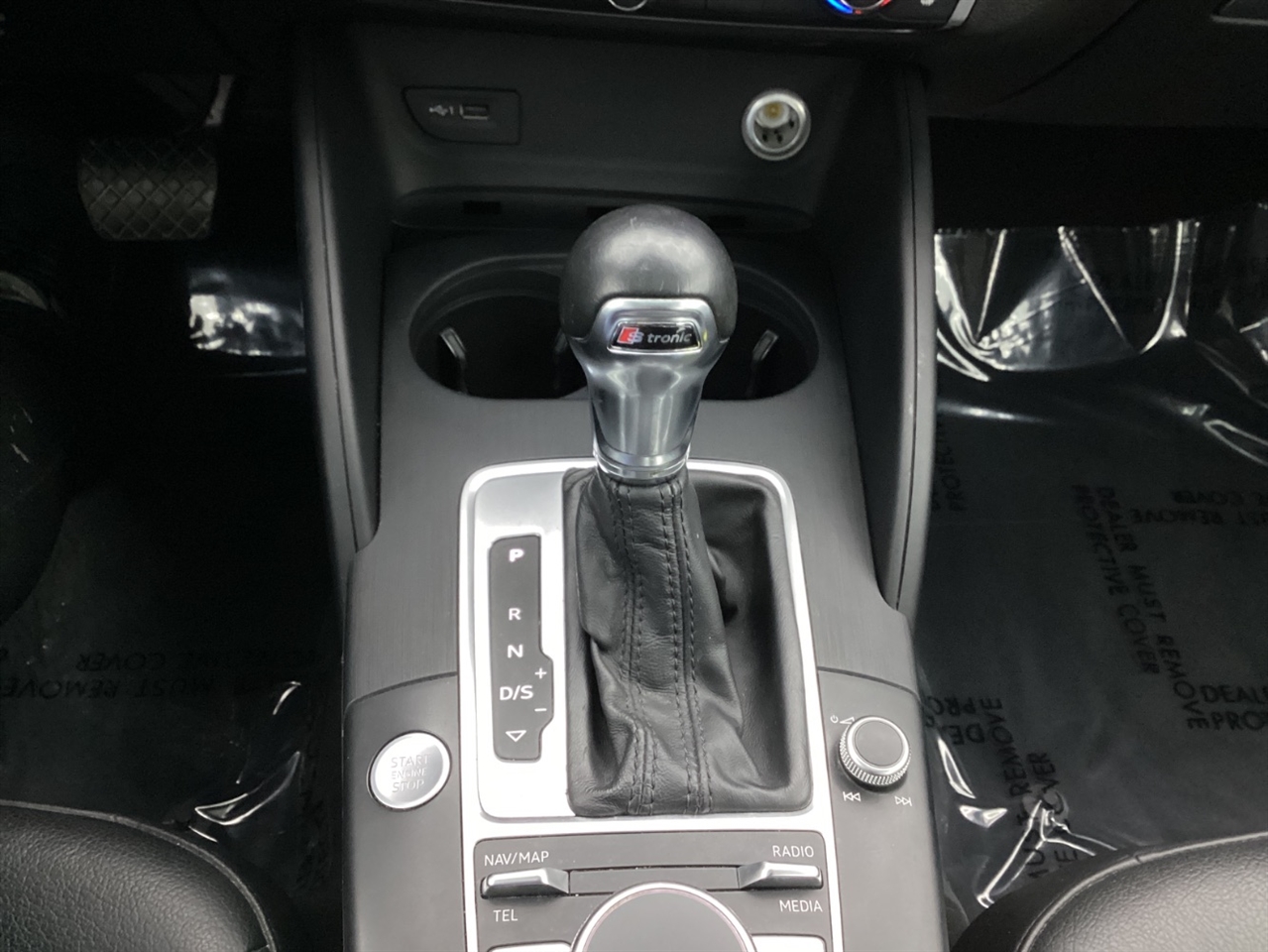 Audi A3 Sedan 2.0 TFSI Premium Plus quattro AWD 2017