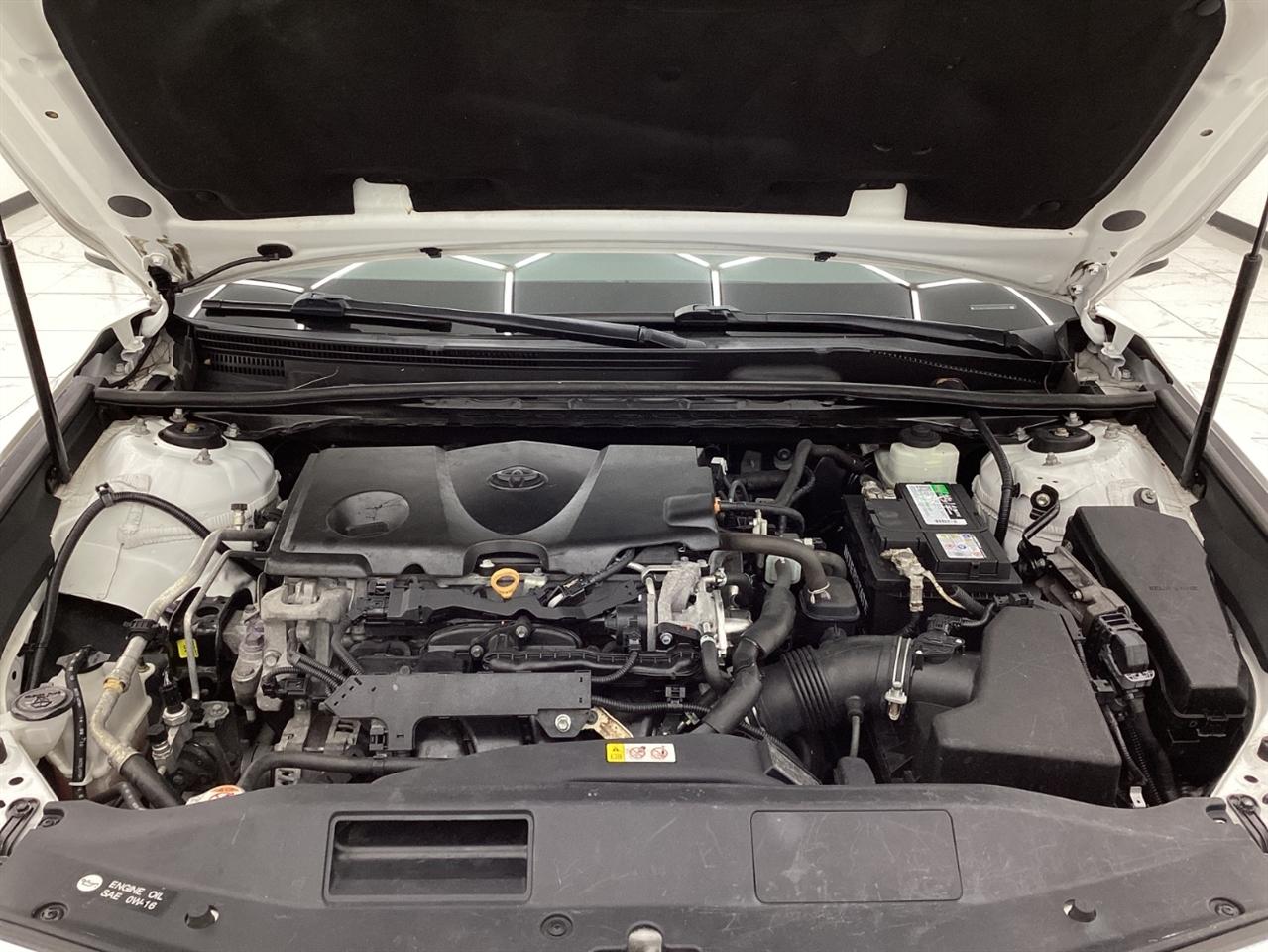 Toyota Camry SE Auto (Natl) 2020