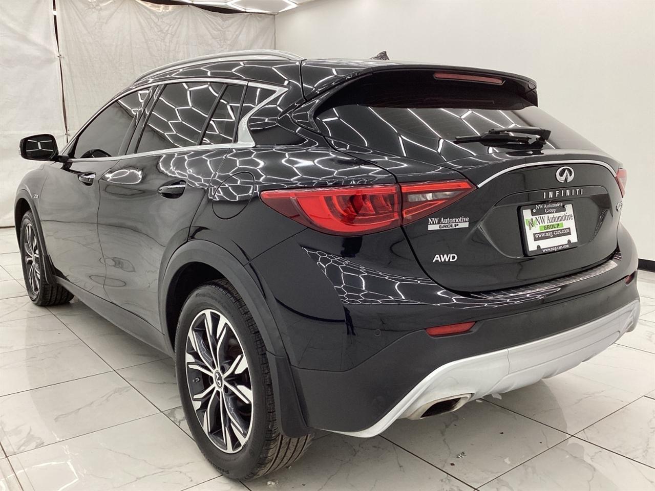 Infiniti QX30 Premium AWD 2018