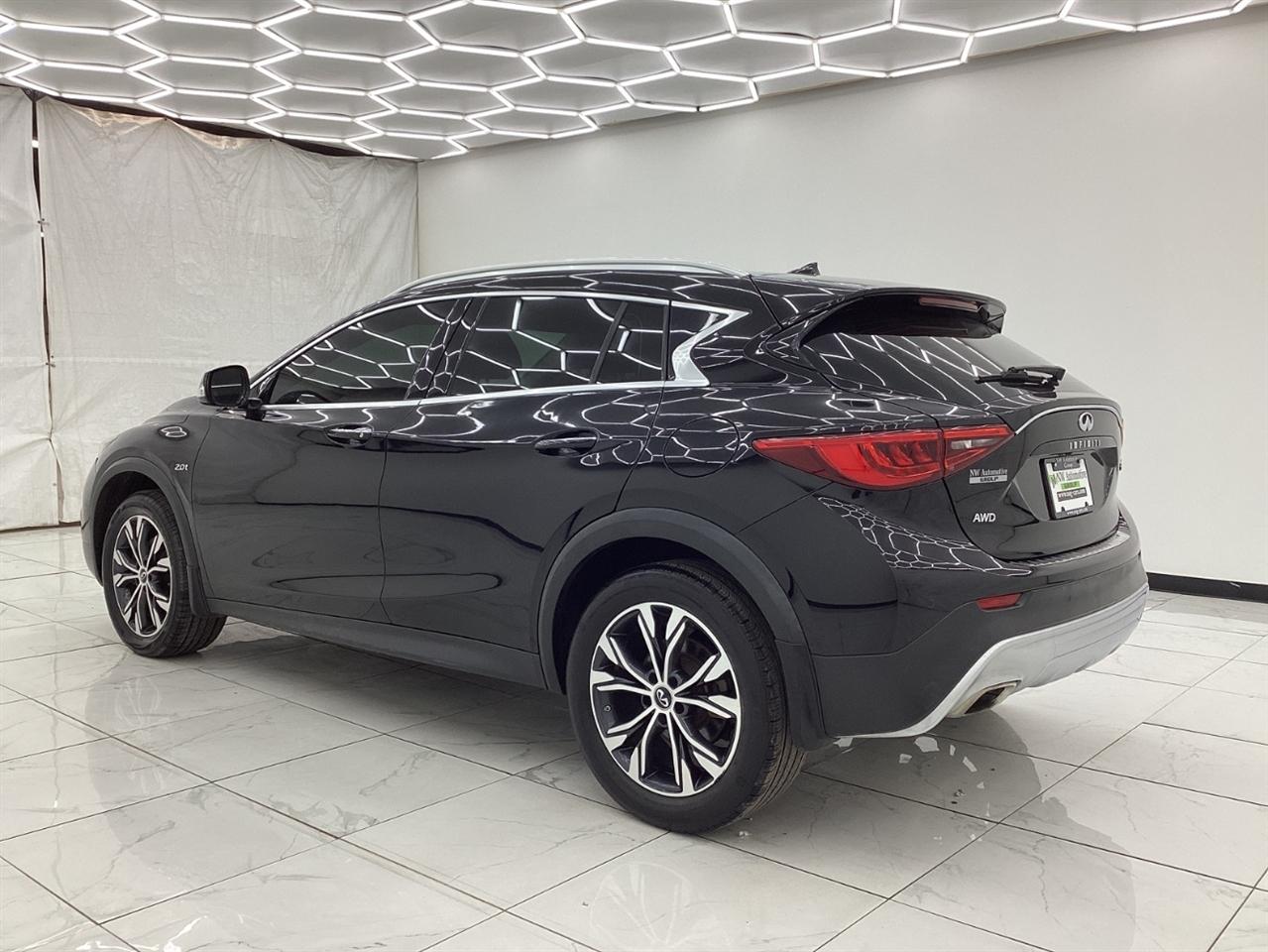 Infiniti QX30 Premium AWD 2018
