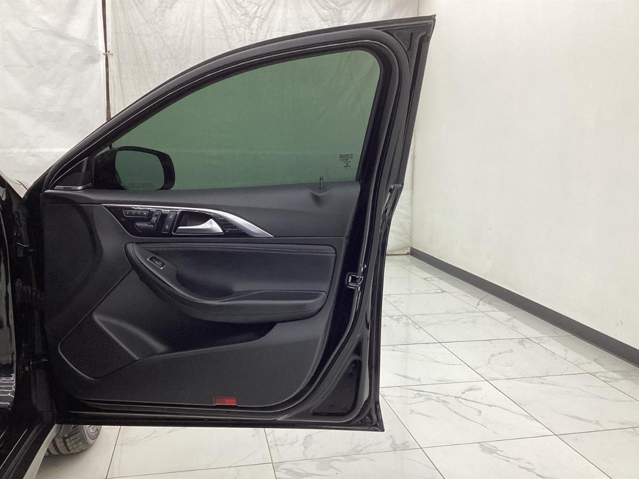 Infiniti QX30 Premium AWD 2018