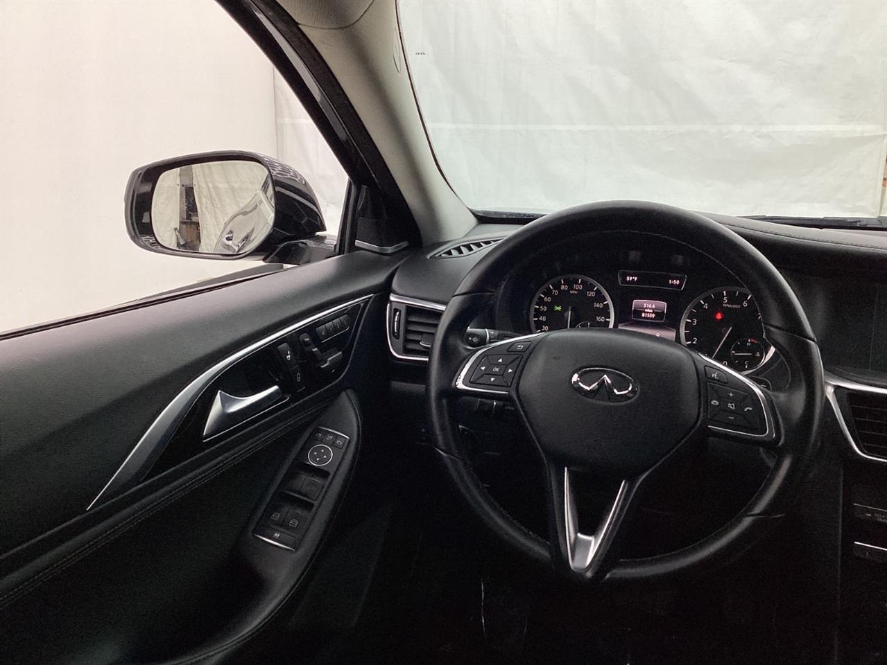 Infiniti QX30 Premium AWD 2018