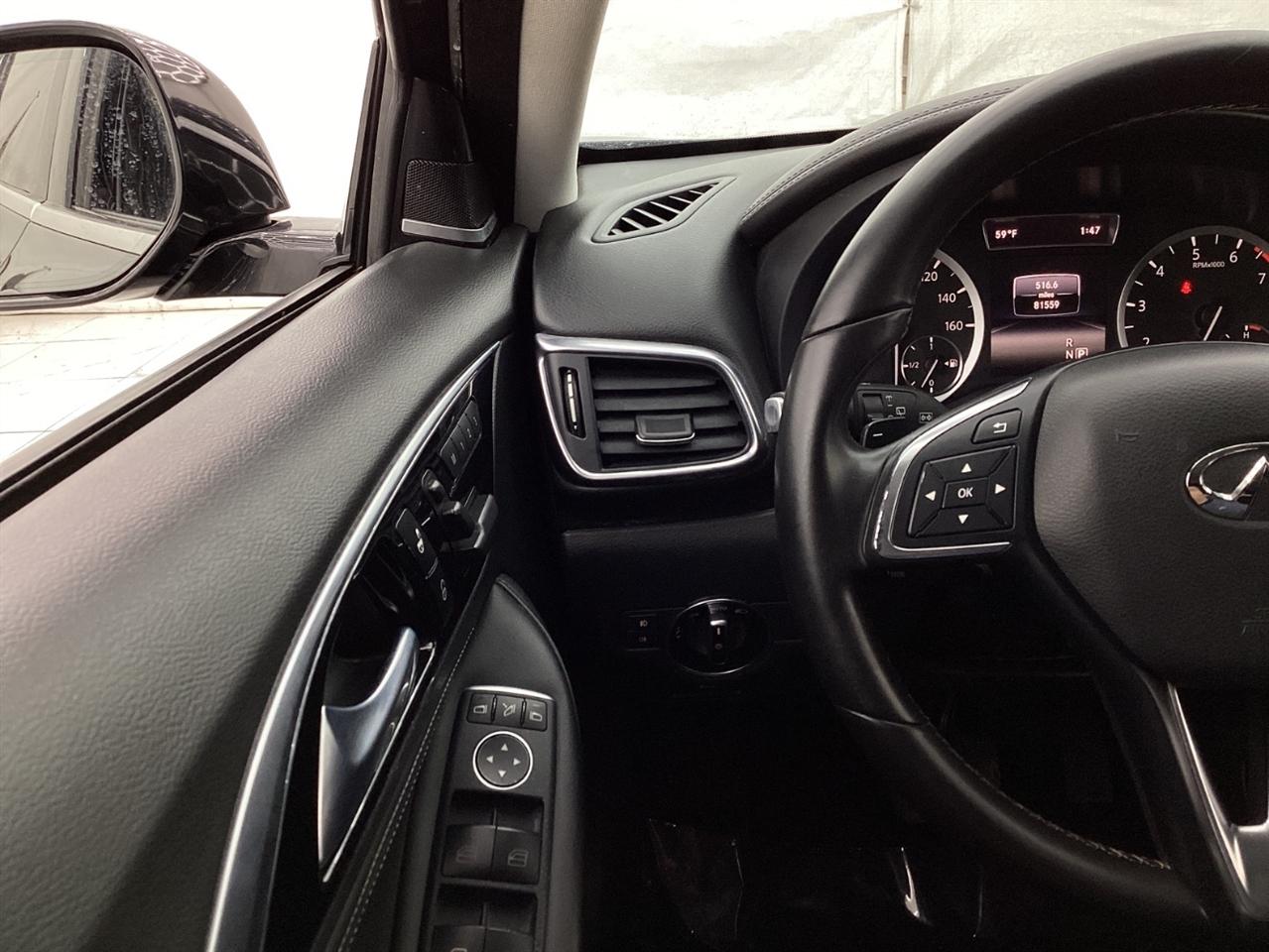 Infiniti QX30 Premium AWD 2018