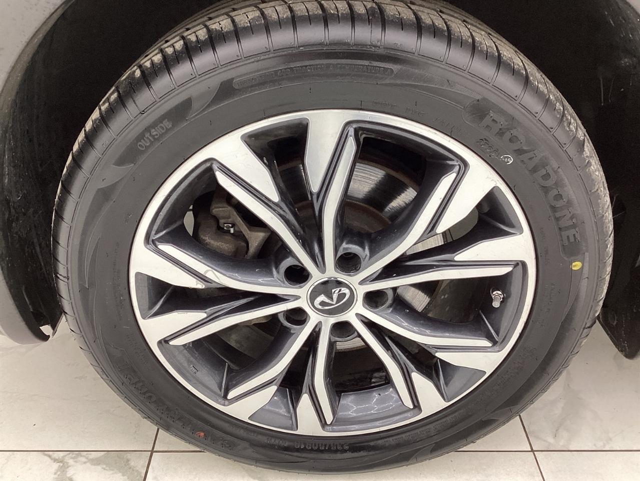 Infiniti QX30 Premium AWD 2018