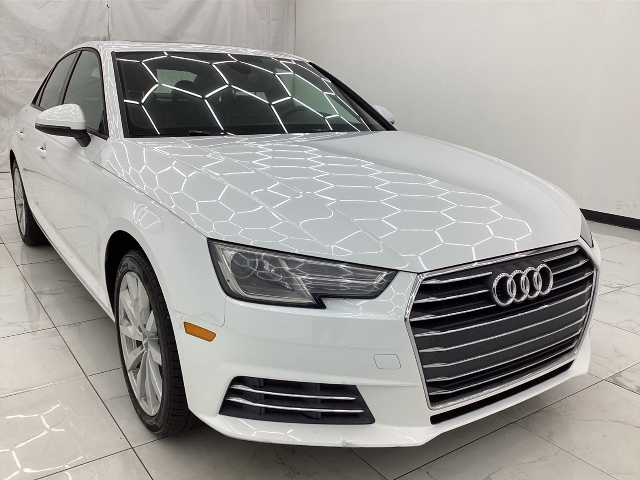 Audi A4 2.0 TFSI Auto ultra Premium FWD 2017