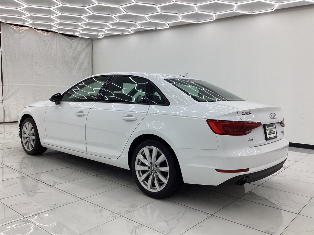 Audi A4 2.0 TFSI Auto ultra Premium FWD 2017