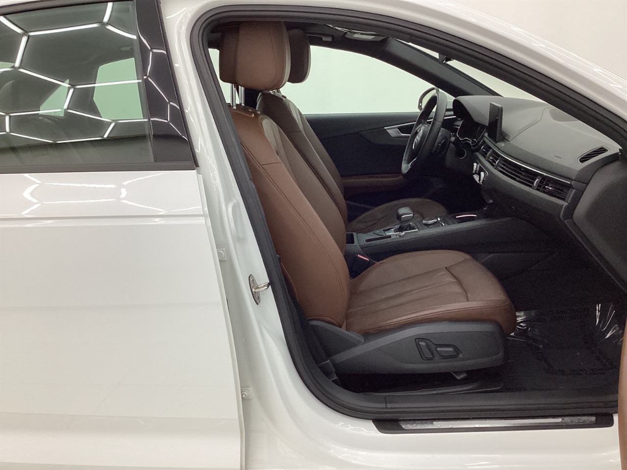 Audi A4 2.0 TFSI Auto ultra Premium FWD 2017