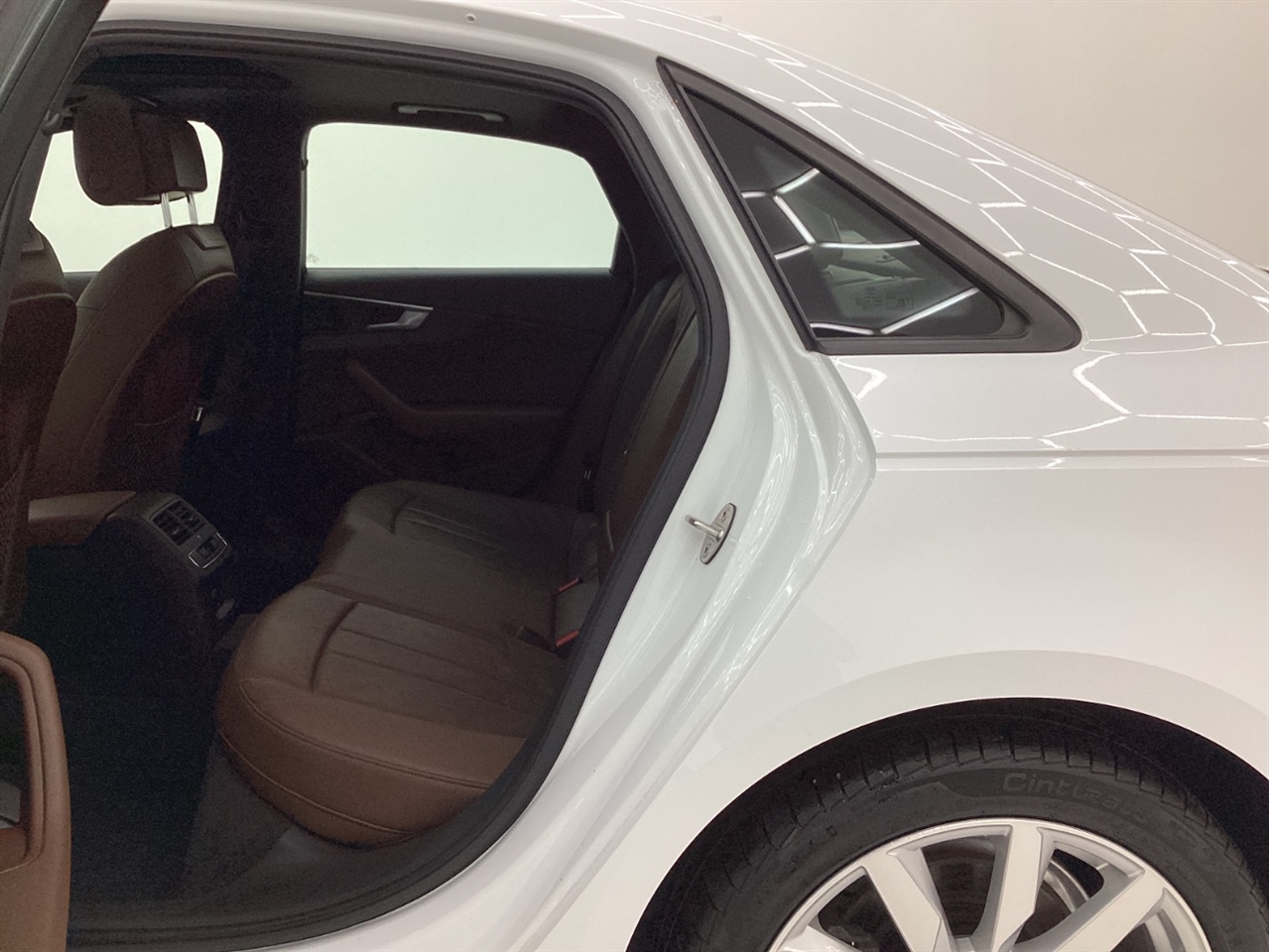 Audi A4 2.0 TFSI Auto ultra Premium FWD 2017