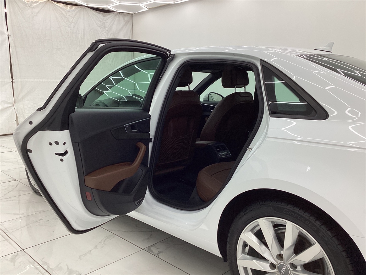 Audi A4 2.0 TFSI Auto ultra Premium FWD 2017