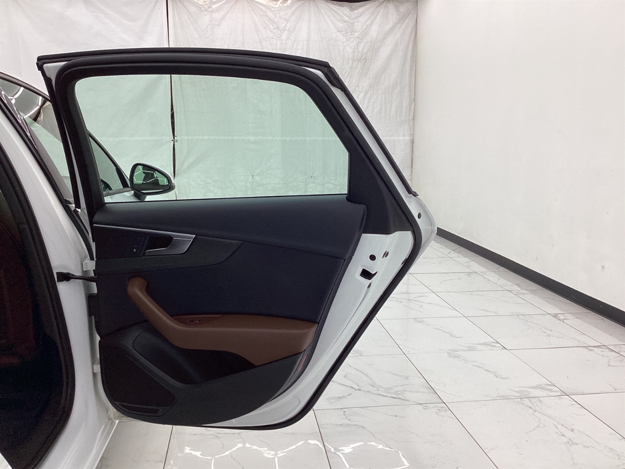 Audi A4 2.0 TFSI Auto ultra Premium FWD 2017