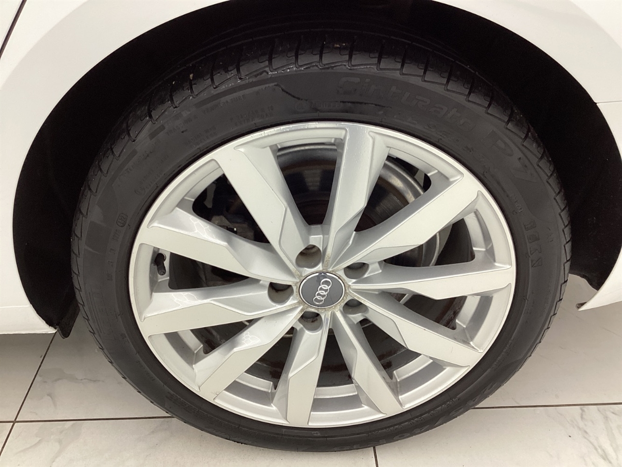 Audi A4 2.0 TFSI Auto ultra Premium FWD 2017