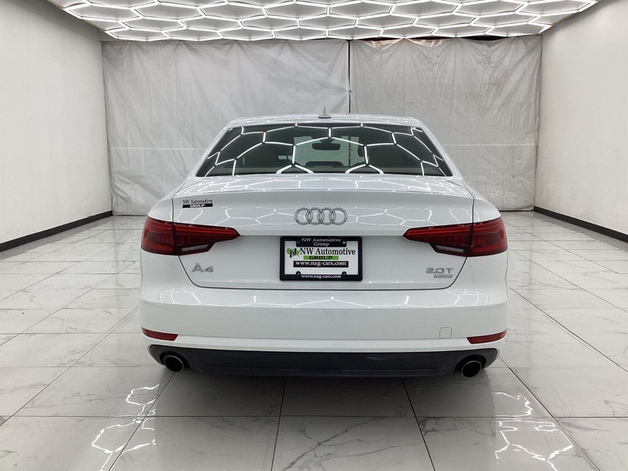 Audi A4 2.0 TFSI Auto ultra Premium FWD 2017