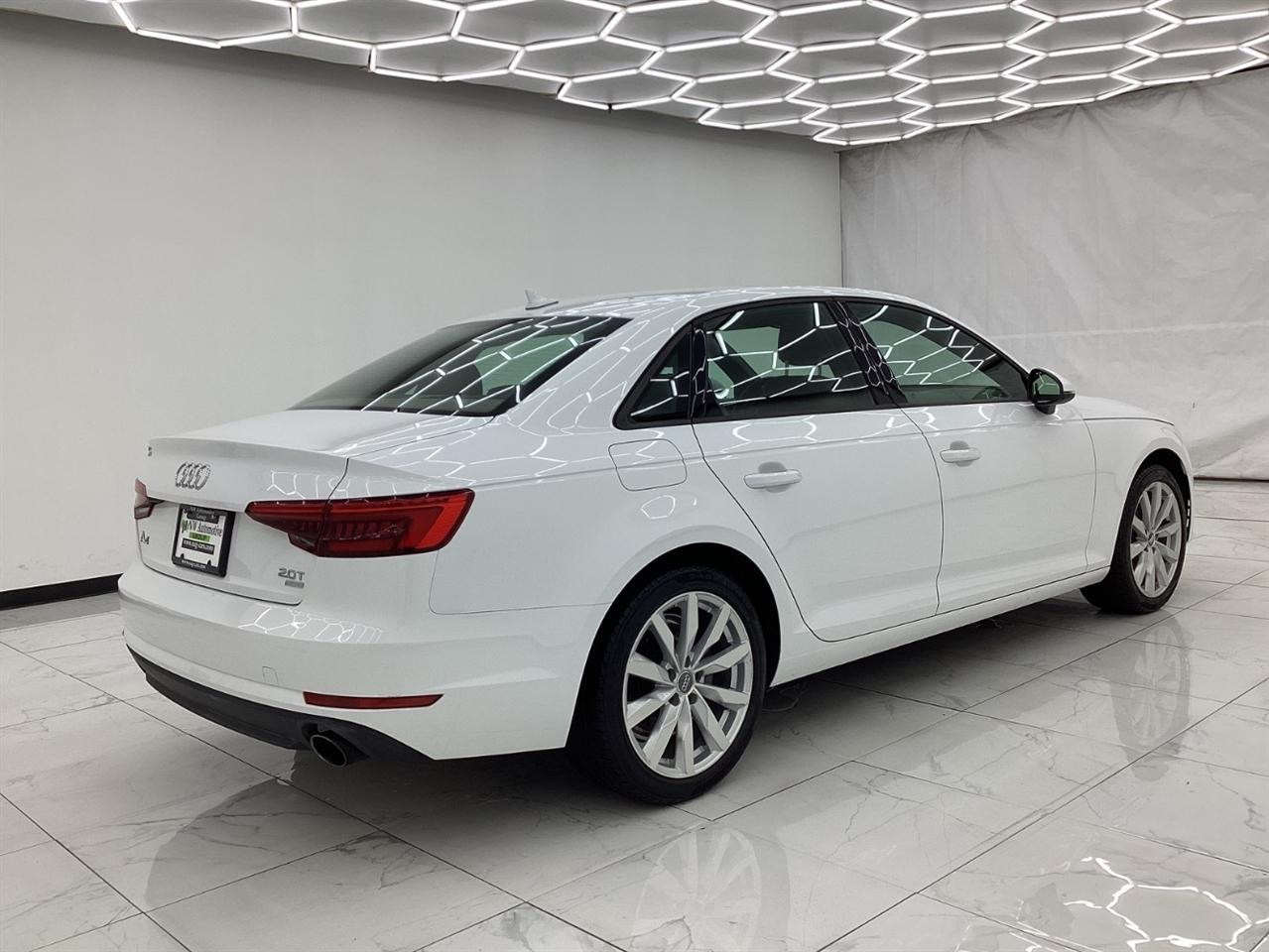 Audi A4 2.0 TFSI Auto ultra Premium FWD 2017