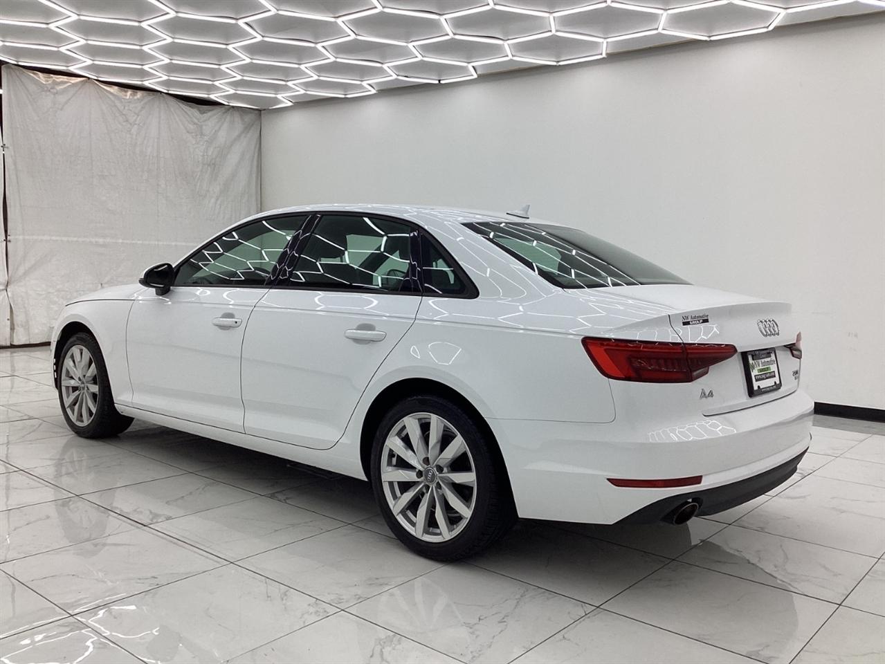 Audi A4 2.0 TFSI Auto ultra Premium FWD 2017