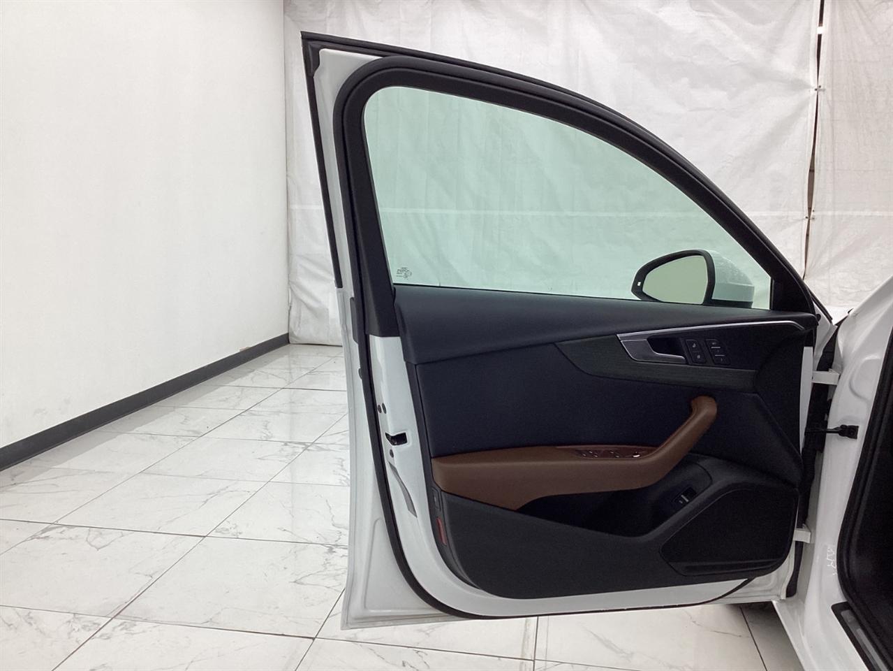 Audi A4 2.0 TFSI Auto ultra Premium FWD 2017