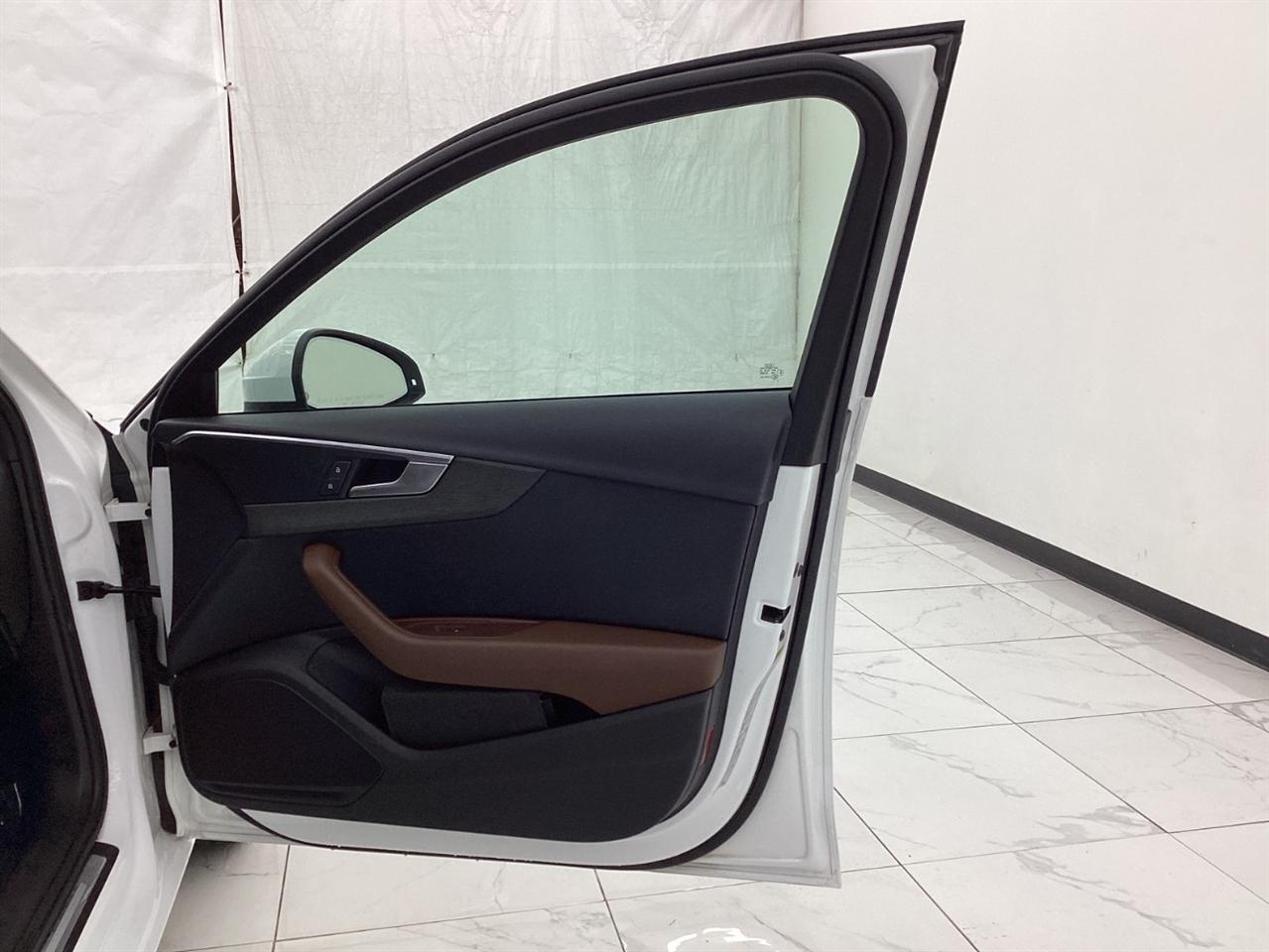 Audi A4 2.0 TFSI Auto ultra Premium FWD 2017