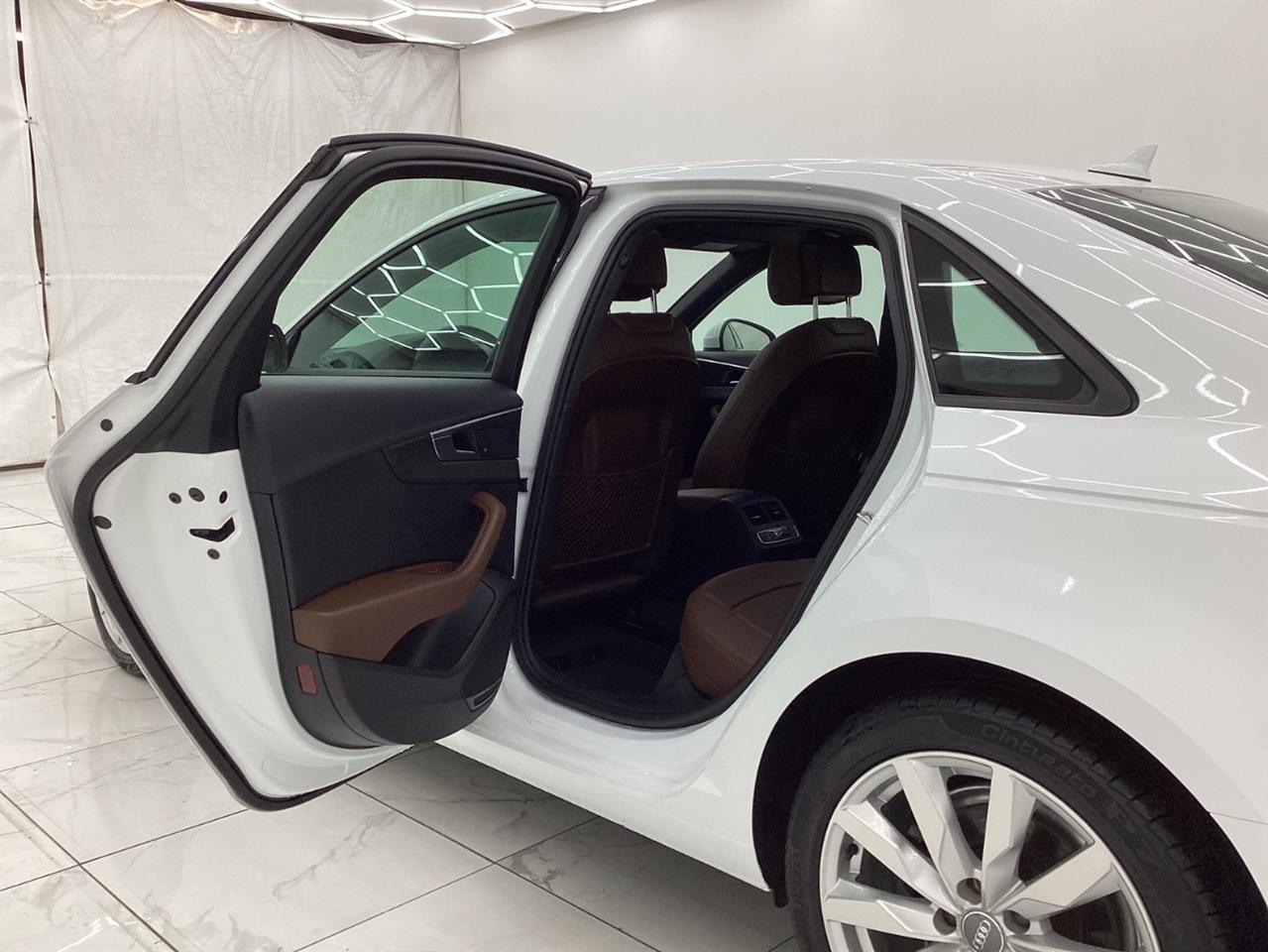 Audi A4 2.0 TFSI Auto ultra Premium FWD 2017