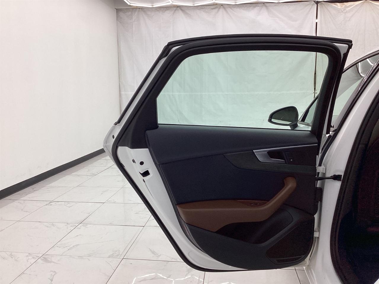 Audi A4 2.0 TFSI Auto ultra Premium FWD 2017