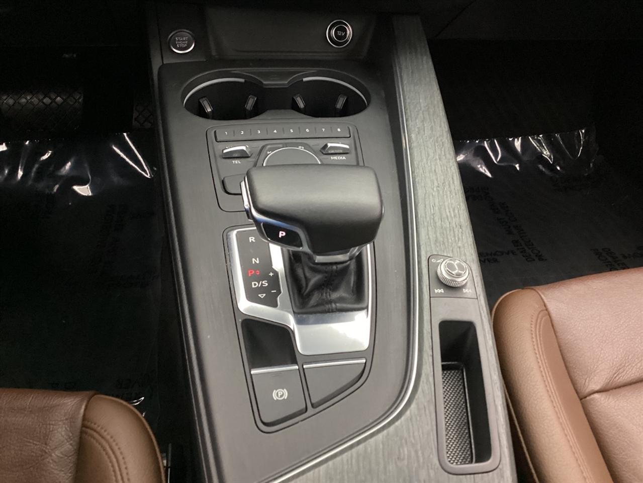 Audi A4 2.0 TFSI Auto ultra Premium FWD 2017