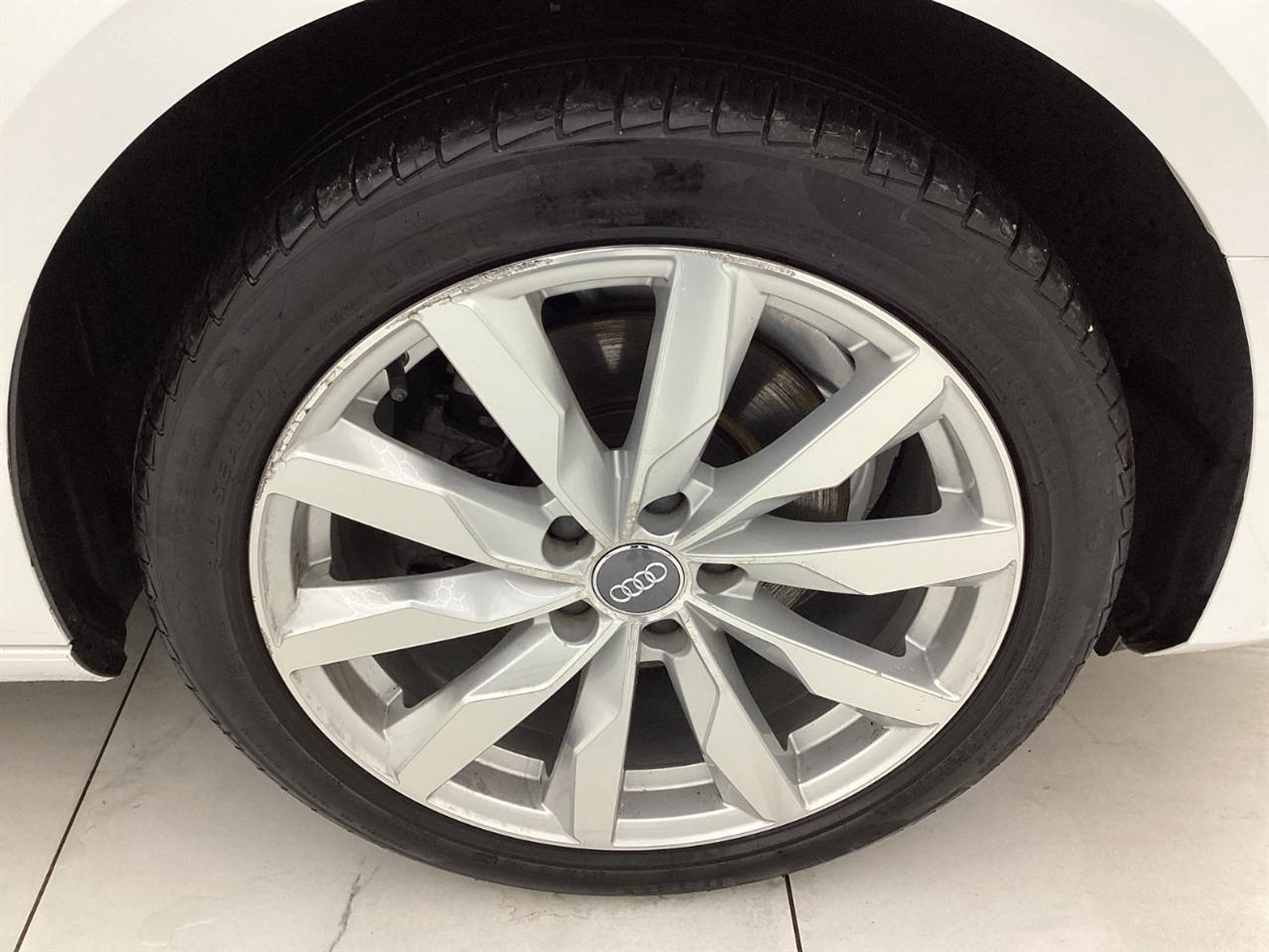 Audi A4 2.0 TFSI Auto ultra Premium FWD 2017