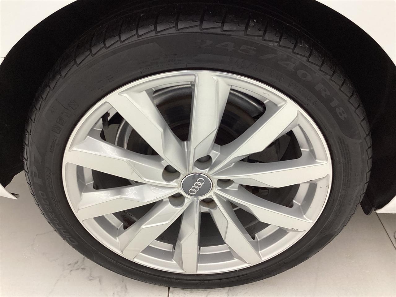 Audi A4 2.0 TFSI Auto ultra Premium FWD 2017