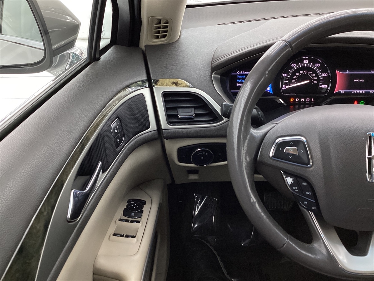 Lincoln MKZ 4dr Sdn Hybrid FWD 2016