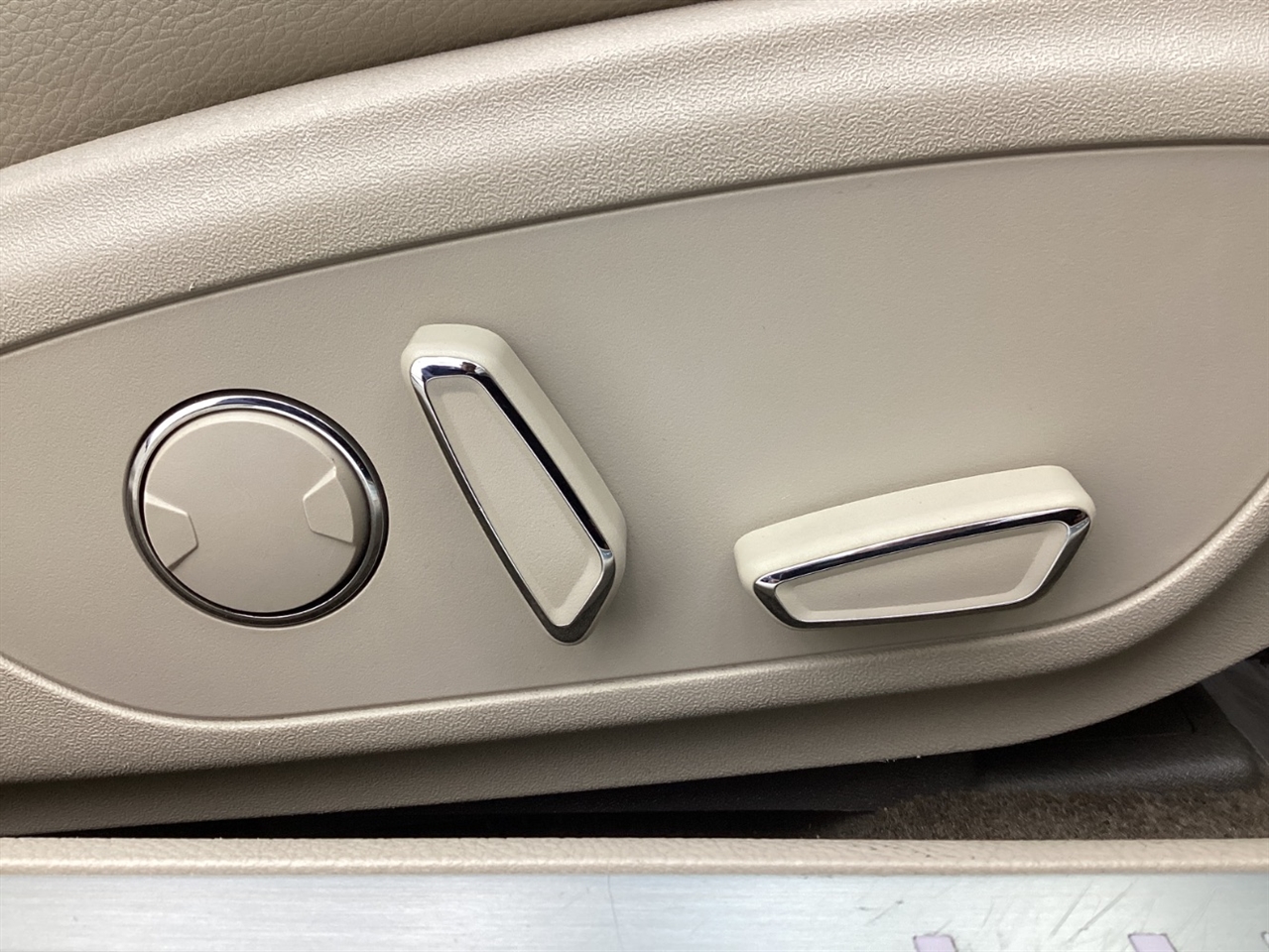 Lincoln MKZ 4dr Sdn Hybrid FWD 2016